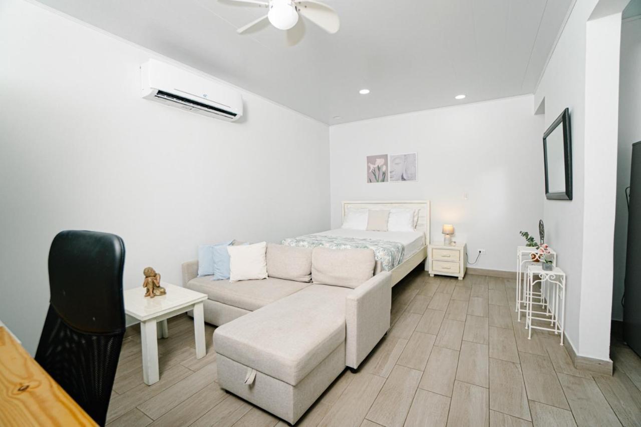 Apartamentos Ganesha Jaco Exterior photo