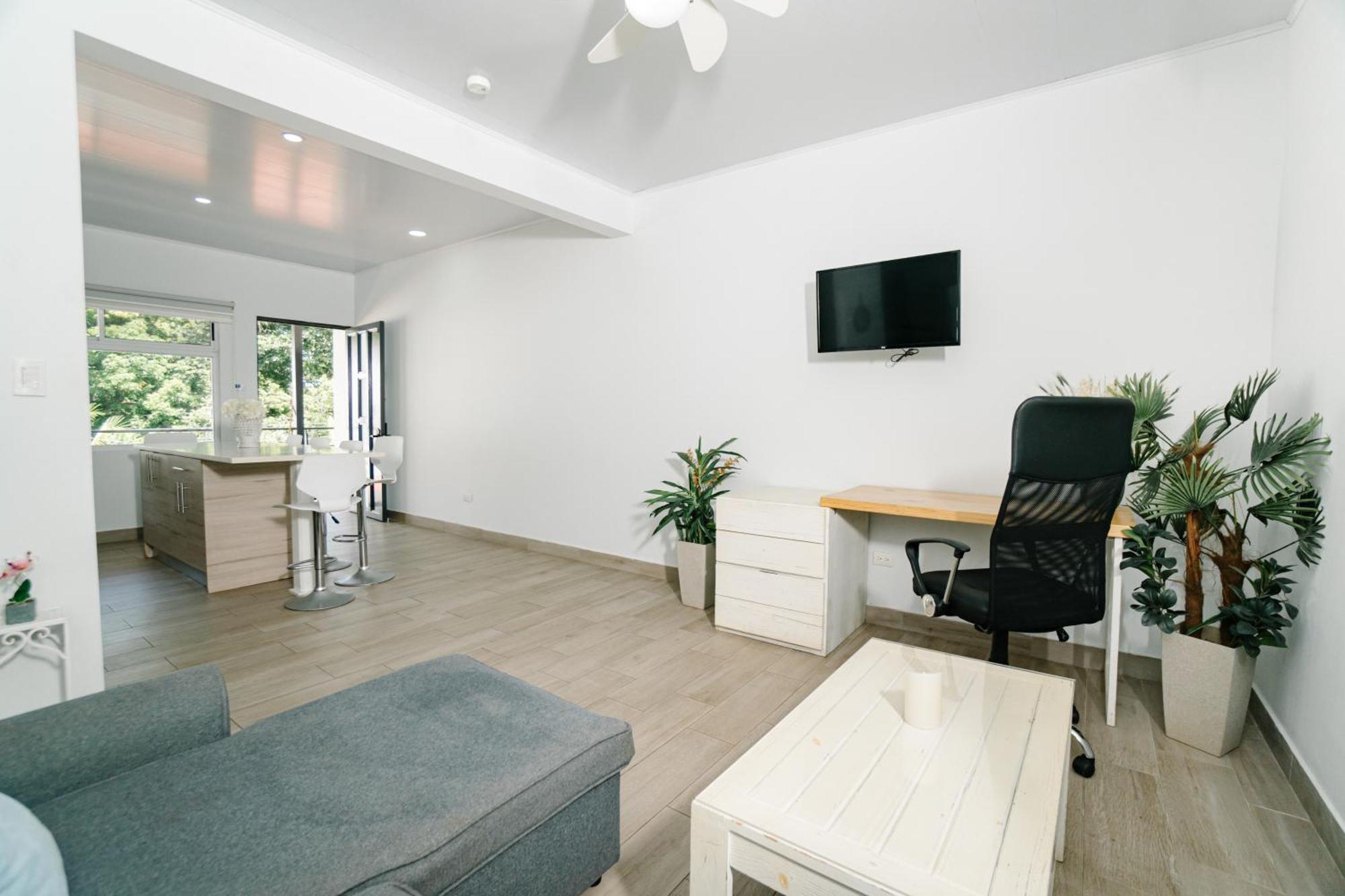 Apartamentos Ganesha Jaco Exterior photo