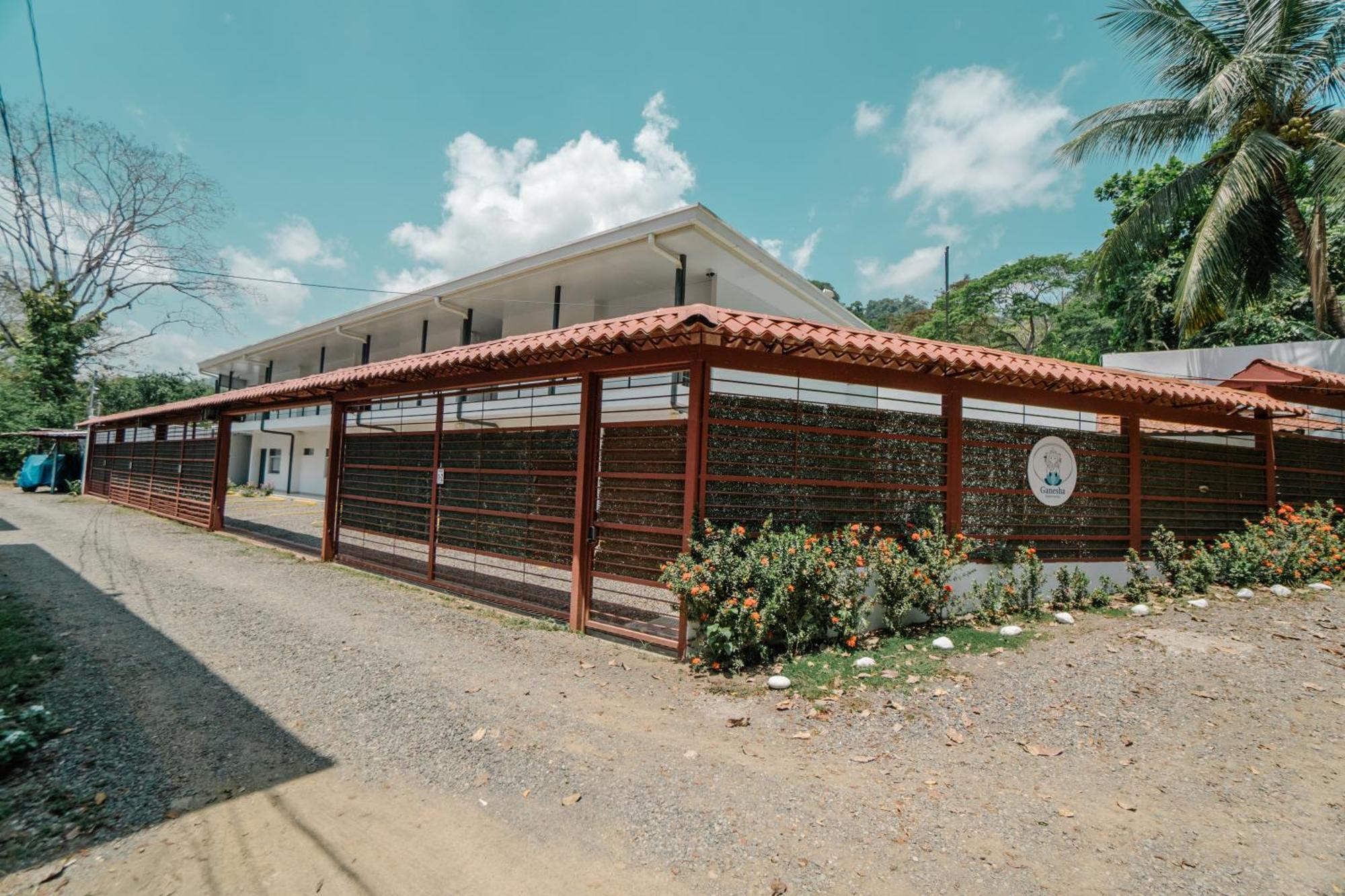 Apartamentos Ganesha Jaco Exterior photo