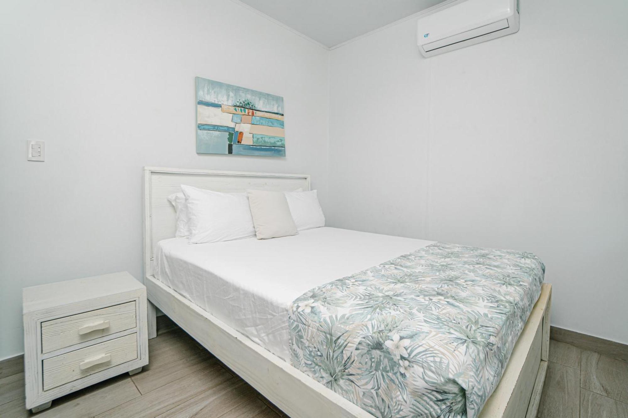 Apartamentos Ganesha Jaco Exterior photo