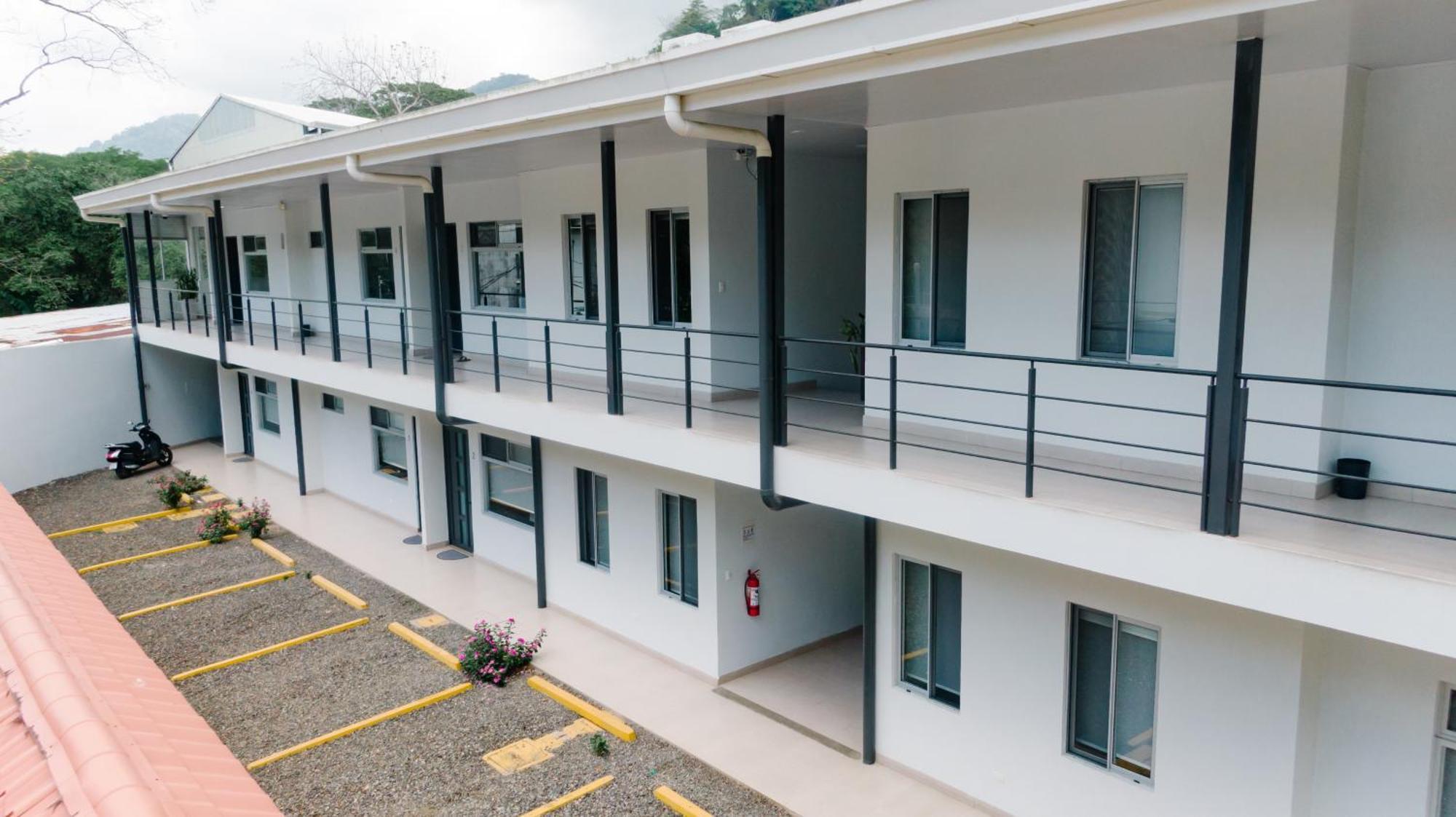 Apartamentos Ganesha Jaco Exterior photo