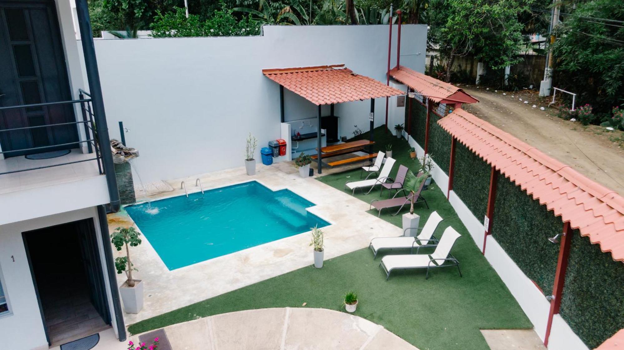 Apartamentos Ganesha Jaco Exterior photo