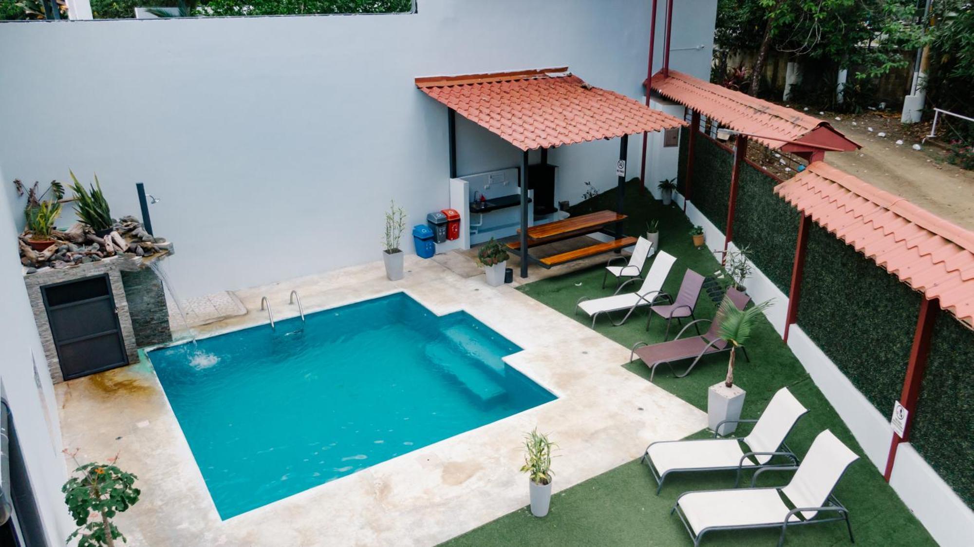 Apartamentos Ganesha Jaco Exterior photo
