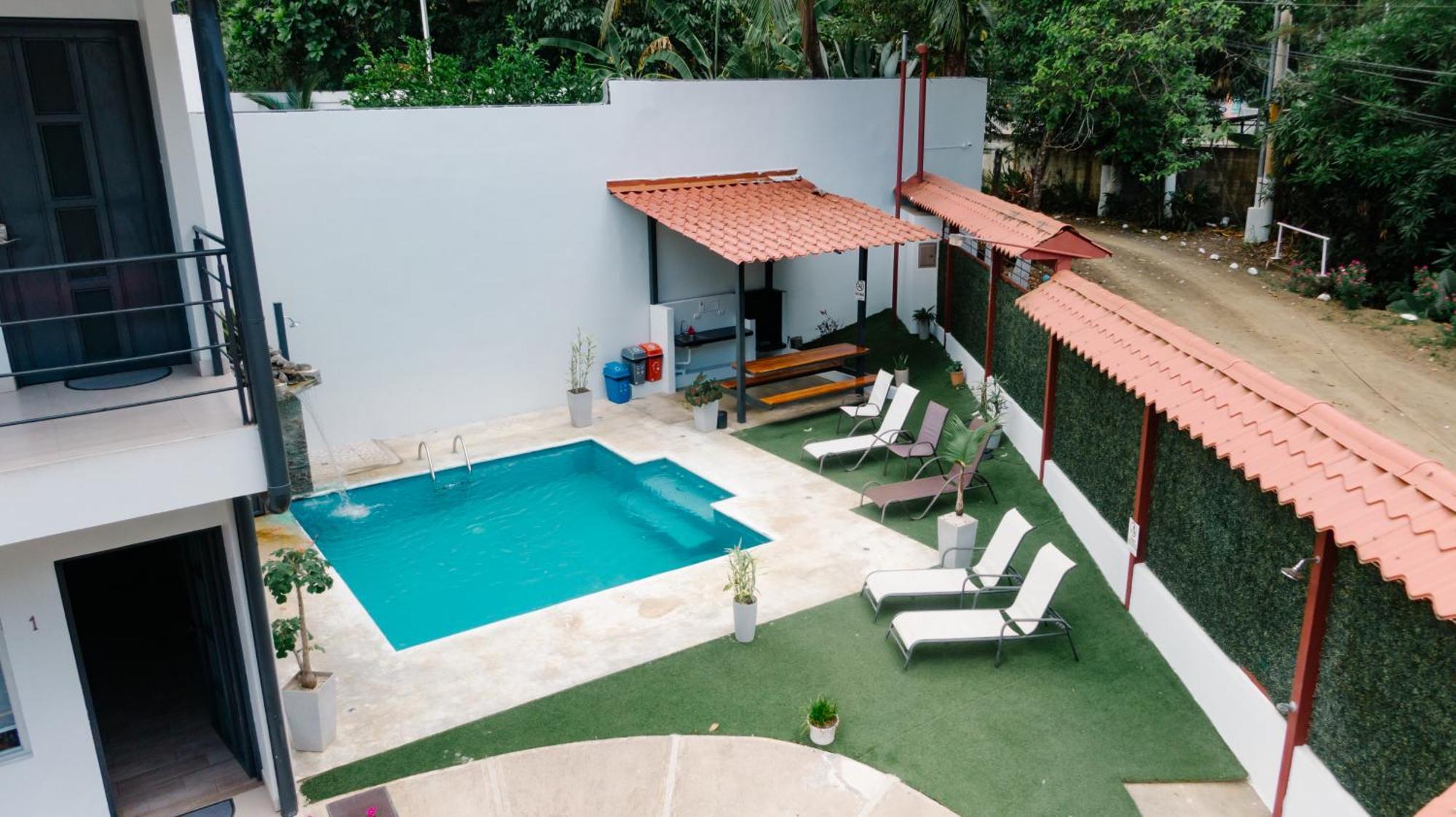 Apartamentos Ganesha Jaco Exterior photo